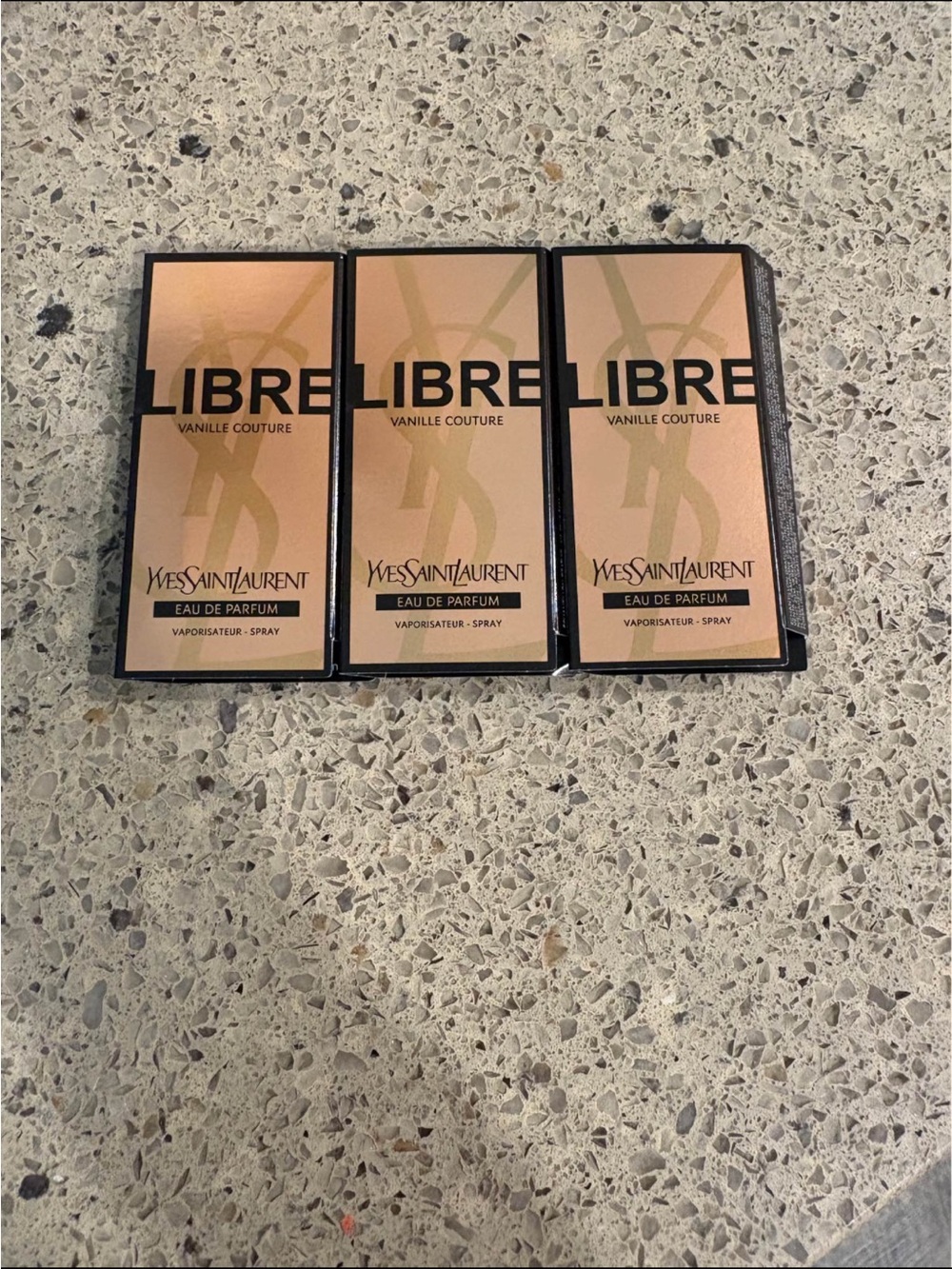 Yves Saint Laurent Libre Vanille Couture Eau de Parfum - Peachy Gold Box (3)